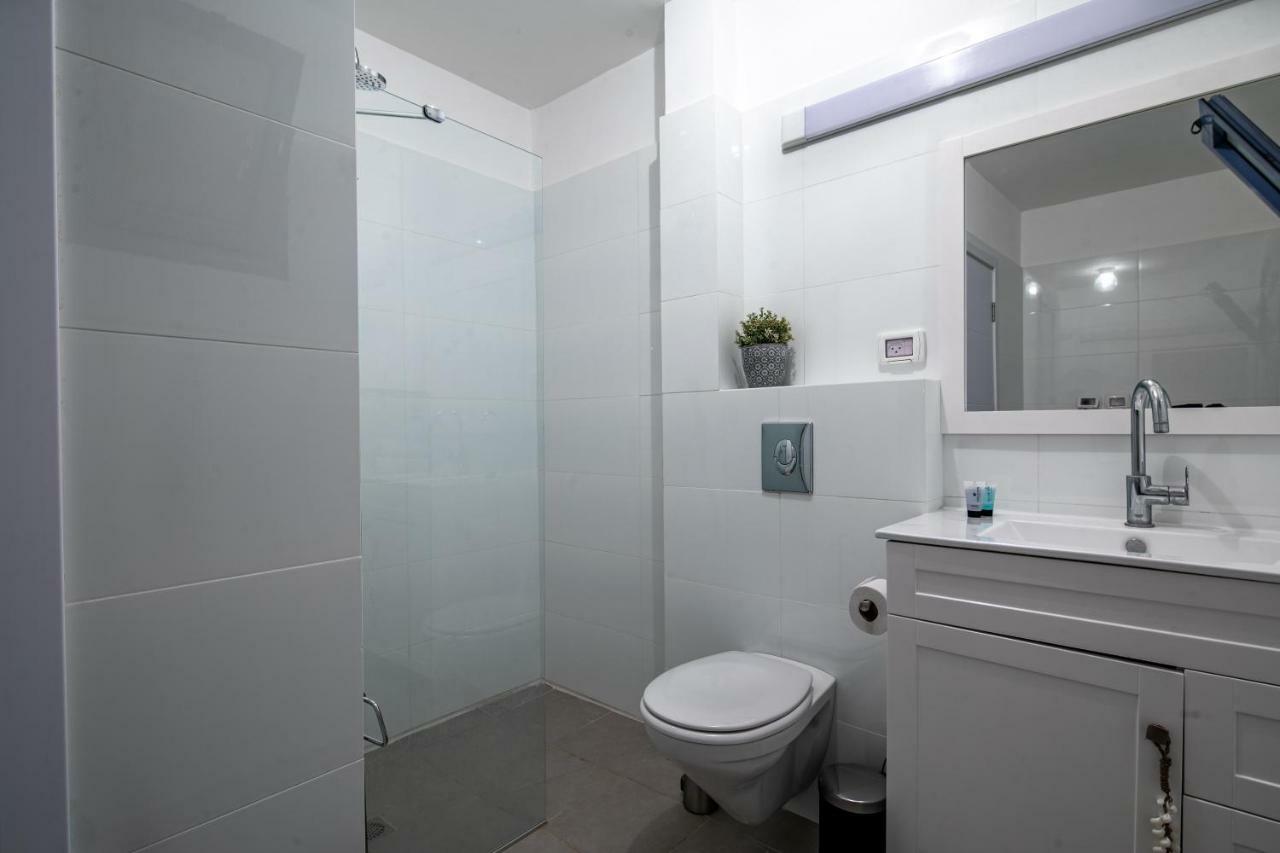 Port City Haifa - Bat Galim Oceanfront Luxury Exterior foto